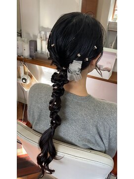 ヘアーアンドメイクアップモパ ヘアアレンジ
