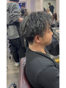 カルフール ロコ 草加西口店(Carrefour LOCO) メンズハイライト ツイストスパイラル