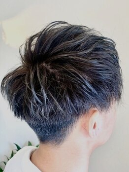 ヘアーグローニーマルイチ(Hair GloW 201)の写真/再現性の高いカットでセットが簡単に♪ビジネスマンにもオススメ◇いつでもキマる万能スタイルをご提案♪