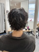 ヒストリー 元住吉(HISTORY)&nbsp;無造作ニュアンスパーマ メンズミディアムウルフ