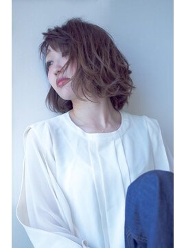 アンティエバイプレッティ(Amitie by pretty) グラデーションカラー×グレージュ