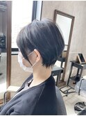 ふんわり大人ショート、20代30代40代黒髪前下がり