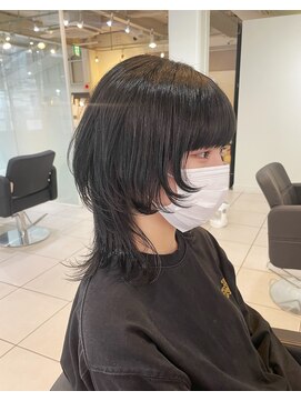 アクアオモテサンドウ(ACQUA omotesando) *黒髪ネオウルフカット!個性的ミディアムウルフレイヤーカット