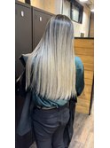 バレイヤージュ＊アッシュブロンド