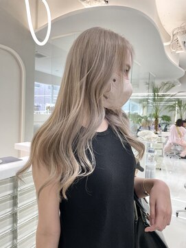 ガガ 心斎橋(GAGA) 大人×white beige