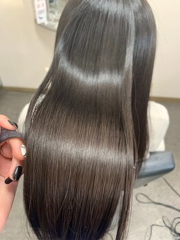 オム ヘア サロン(HOMME hair salon)の写真/《ホリスティックストレート導入サロン☆》ダメージレスかつナチュラルなストレートヘアが叶う…♪