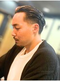 ＜理容室＞スーツ短髪パーマツーブロック束感モテる黒髪バーバー