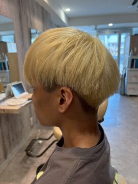 エヌアンドエー せんげん台店(N&A) モードスタイル◎個性際立つハイトーンカラー/ブリーチ