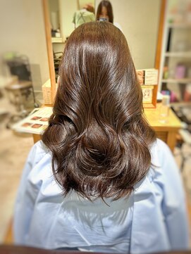 ブレンドバイハピネス(Blend by happiness) 韓国レイヤー　くびれヘア　ウエーブヘア