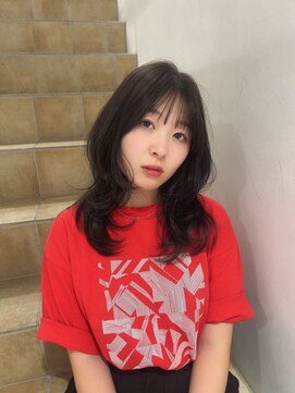 バズ(BUZZ) ふわふわレイヤーカット(buzz十和田)