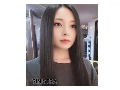 シニストラ(sinistra)の写真