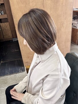 【山本智文】脱白髪染めハイライトロブ