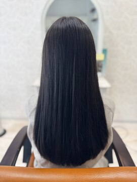 モコ(MOCO) 透明感、暗髪！