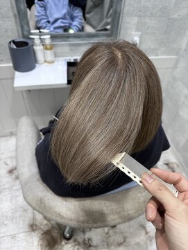 イーズ バイ インス(Yeeee.s by INCE) 白髪ぼかし/脱白髪染め/脱白髪染めハイライト/透明感