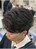 八事毛流れセンターパートニュアンスパーマフェザーパーマ30代
