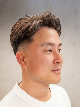 ワンワンオー バーバーショップ 長浜店(@110 BARBER SHOP) フェード×アップバング