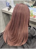 ピンクベージュ