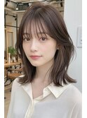 ハッシュカットシースルーバングフレンチバングレイヤーカット