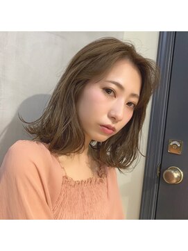 カールム(carlm) 【ｃａｒｌｍ上川美幸】ボブ×ハイトーンベージュ