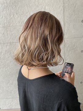 ニュウニュウ(NIU NIU) ネイキッドベージュボブ