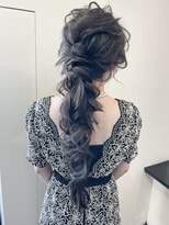 ソフィーズデザイン(Sofi's design)&nbsp;【結婚式・二次会】フレンチガーリーな編みおろしヘアアレンジ