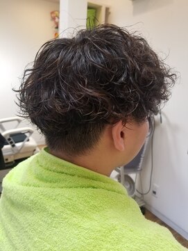 バズ(BUZZ) ゆる目×パーマ