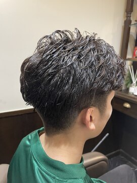 ヒロギンザバーバーショップ 神楽坂店(HIRO GINZA BARBER SHOP) 7:3パーマ