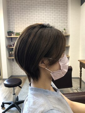 ウトカ(utoca) くびれ系ショート