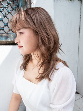 エイル 上大岡店(aile) クリアベージュ〔上大岡/上大岡駅〕