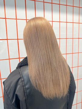 ペレ 渋谷(PELE) 黒髪/グレーベージュ/ハイトーン/ブリーチ/渋谷