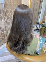 ロンドアベニール 北千住(Lond avenir)&nbsp;ブリーチなし　レイヤーカット　オリーブグレージュ