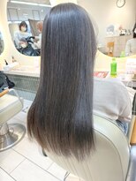 テトラ バイ ネオリーブ 横浜西口店(tetra by neolive)&nbsp;サラ艶ロングのグレージュカラー＊*【横浜/横浜駅】