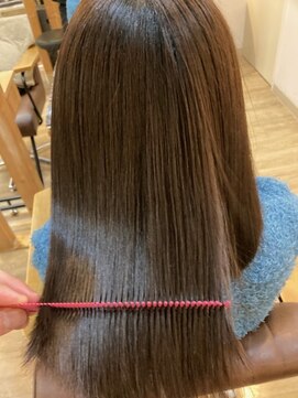 グランバイ アトリエドングリ(Grand × AtlierDonguri) お客様髪質改善データ1015(酸性縮毛矯正)