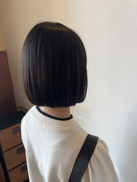 美容室 ウーヴリール(ouvrir) 切りっぱなしボブ ハッシュボブ