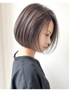 ジルブラン 大阪(JIL BLAN) 大人ショートヘア/ハイライトカラー/イルミナカラー［堺］