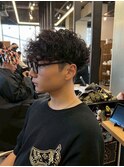 スペインカール ハイライトカラー　メンズカット　メンズパーマ