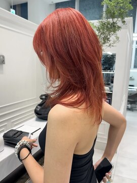 アルティファータ(artifata) レッド ハイトーン 赤 ブリーチ ダブルカラー 暖色系