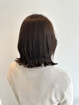 フォークロア 本店(Folk Lore)&nbsp;オリーブ系カラー/切りっぱなしワンレングス/イルミナカラー