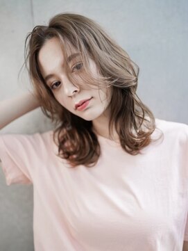 ギークス(GEEKS) 【GEEKS渋谷】ロングウルフ/顔周りレイヤー/秋カラー/グレージュ