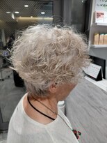 ヒスイバイケンジ(hisui by KENJE)&nbsp;大人ショート/ふんわりショート/白髪ぼかし/髪質改善