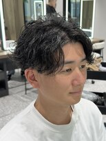 サヴォア(Savoir) 波巻きスパイラル×センターパート 大人の色気スタイル【安藤】