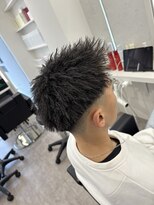 ルースト 心斎橋店(ROOST)&nbsp;刈り上げセンターパート/波巻きツイストスパイラル/大阪