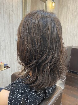 ノーヴェ(Nove) 30代/40代に提案したい 白髪ぼかす地毛に入れるハイライト!