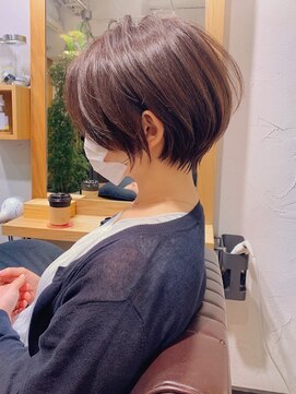 アヴァロン(AVALON) 絶壁解消×白髪染めイルミナカラー×前下がりくびれショート永田