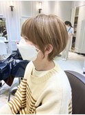 白髪が目立たない、大人のハイトーンベージュ