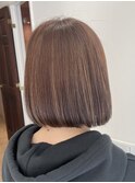 極細ハイライト 前下がりボブ　