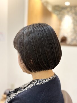 フリージア(freesia) 艶髪/ボブ/髪質改善トリートメント/30代40代50代