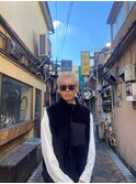 シルバーカラー×スパイキーショート