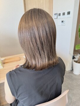 カナリーバイマカロア(CANARY by Makaloa) 切りっぱなしヘア２０代３０代４０代