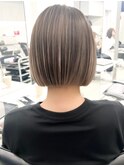 ショートボブグレージュハイライトレイヤーカット髪質改善